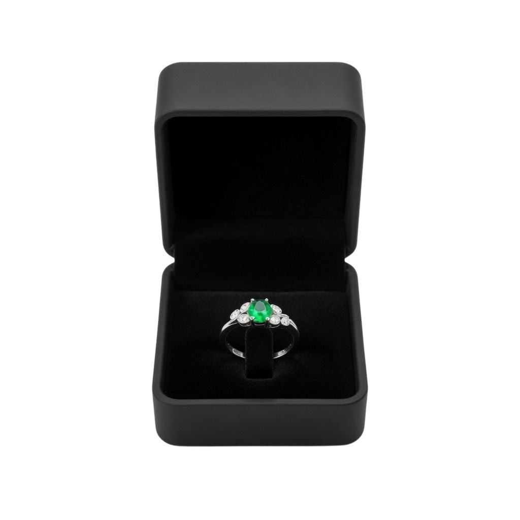 Green Emerald Diamond Ring