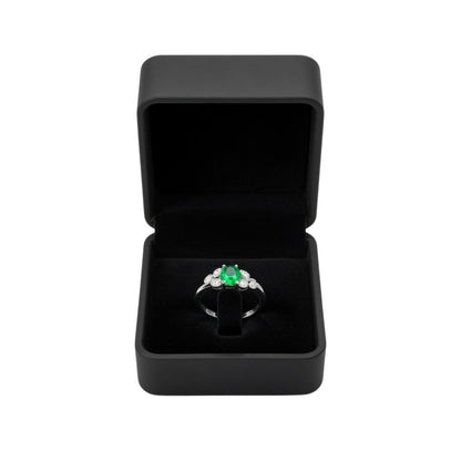 Green Emerald Diamond Ring