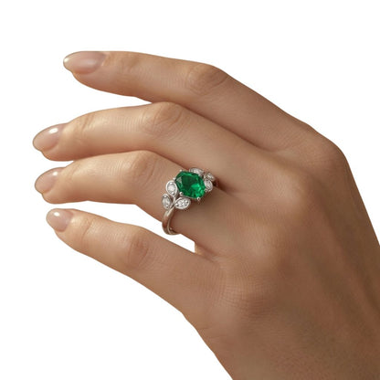 Green Emerald Diamond Ring